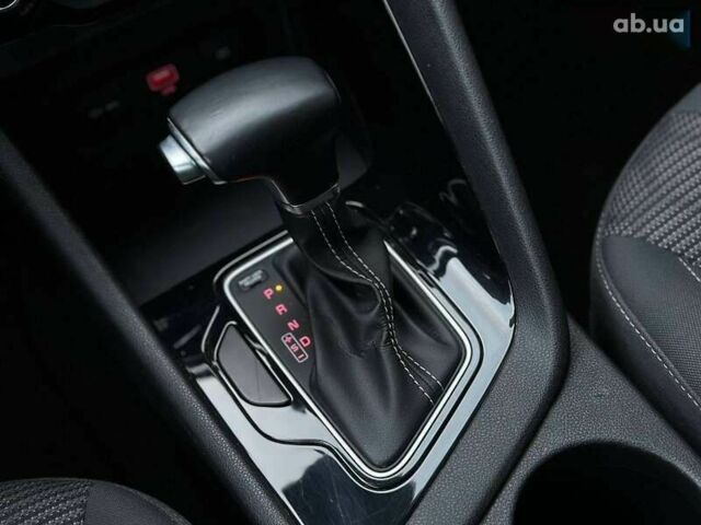Киа Niro, объемом двигателя 0 л и пробегом 136 тыс. км за 18400 $, фото 20 на Automoto.ua