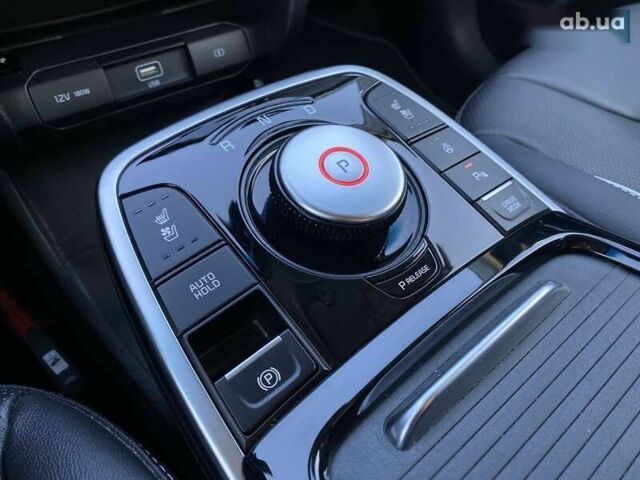 Киа Niro, объемом двигателя 0 л и пробегом 83 тыс. км за 22200 $, фото 10 на Automoto.ua