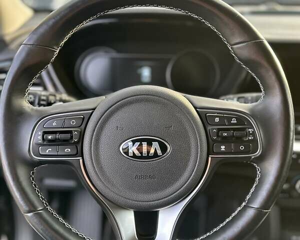 Киа Niro, объемом двигателя 0 л и пробегом 114 тыс. км за 21900 $, фото 5 на Automoto.ua