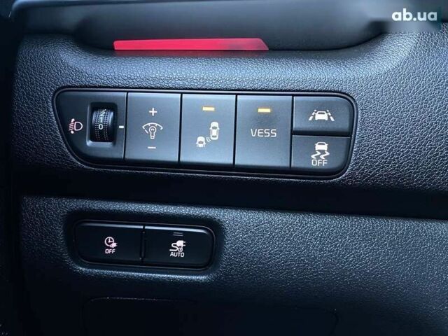 Кіа Niro, об'ємом двигуна 0 л та пробігом 93 тис. км за 22700 $, фото 5 на Automoto.ua