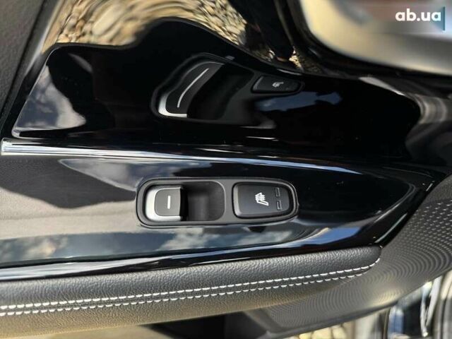 Киа Niro, объемом двигателя 0 л и пробегом 69 тыс. км за 22200 $, фото 5 на Automoto.ua
