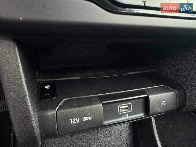 Кіа Niro, об'ємом двигуна 0 л та пробігом 164 тис. км за 18900 $, фото 65 на Automoto.ua