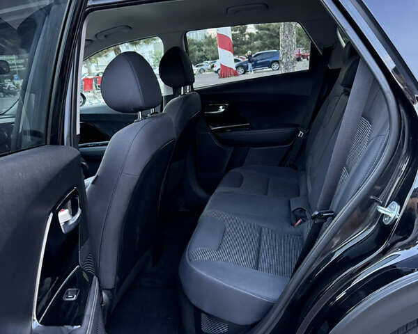 Киа Niro, объемом двигателя 1.58 л и пробегом 78 тыс. км за 20500 $, фото 8 на Automoto.ua
