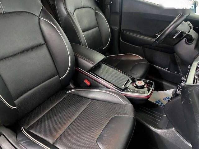 Киа Niro, объемом двигателя 0 л и пробегом 101 тыс. км за 20950 $, фото 20 на Automoto.ua