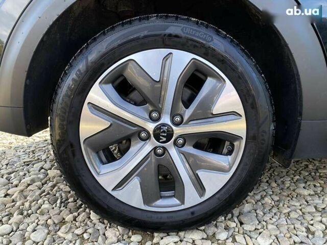 Киа Niro, объемом двигателя 0 л и пробегом 107 тыс. км за 21400 $, фото 22 на Automoto.ua