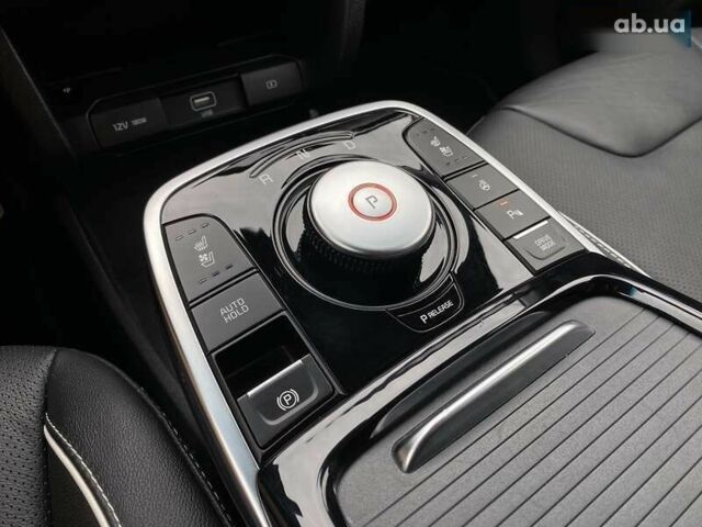Киа Niro, объемом двигателя 0 л и пробегом 60 тыс. км за 24200 $, фото 12 на Automoto.ua