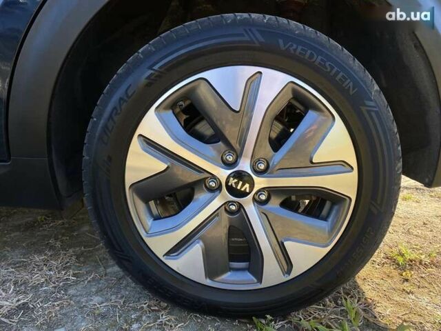 Кіа Niro, об'ємом двигуна 0 л та пробігом 97 тис. км за 20950 $, фото 25 на Automoto.ua