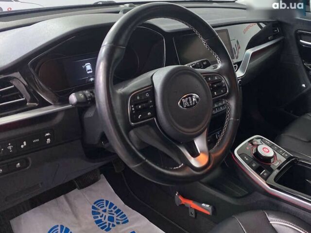 Киа Niro, объемом двигателя 0 л и пробегом 101 тыс. км за 20950 $, фото 5 на Automoto.ua