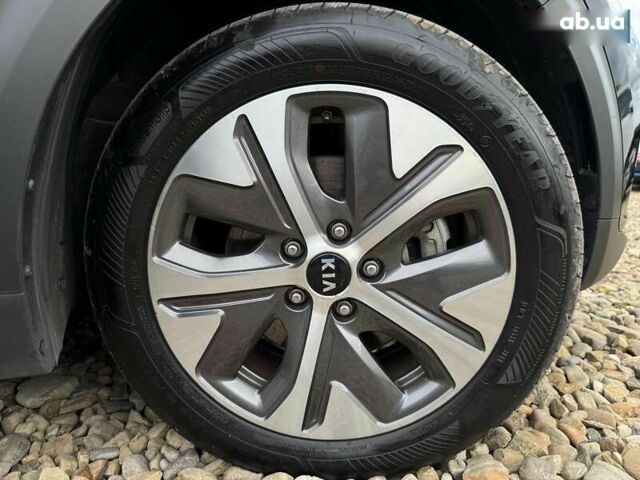 Киа Niro, объемом двигателя 0 л и пробегом 69 тыс. км за 23200 $, фото 26 на Automoto.ua