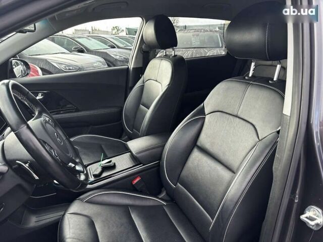 Киа Niro, объемом двигателя 0 л и пробегом 112 тыс. км за 23400 $, фото 19 на Automoto.ua