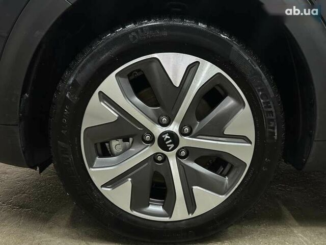 Киа Niro, объемом двигателя 0 л и пробегом 32 тыс. км за 23900 $, фото 19 на Automoto.ua