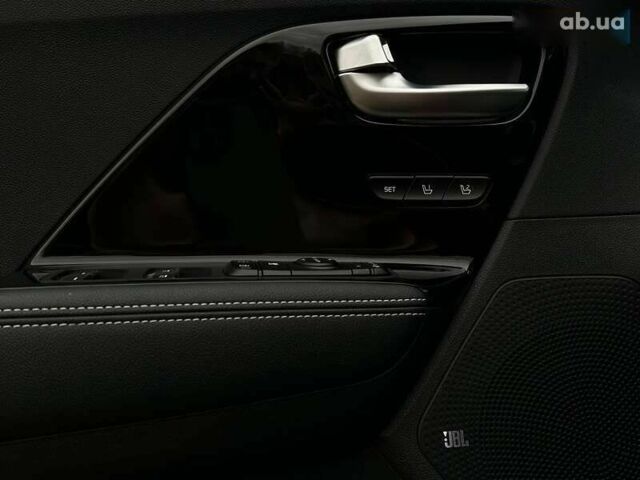 Киа Niro, объемом двигателя 0 л и пробегом 47 тыс. км за 24900 $, фото 3 на Automoto.ua