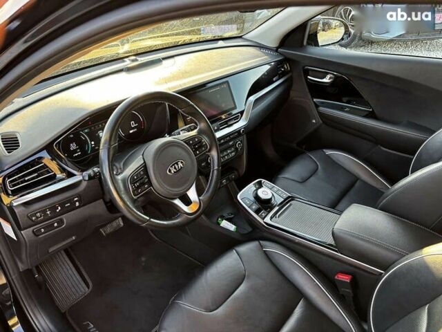 Киа Niro, объемом двигателя 0 л и пробегом 112 тыс. км за 19999 $, фото 24 на Automoto.ua