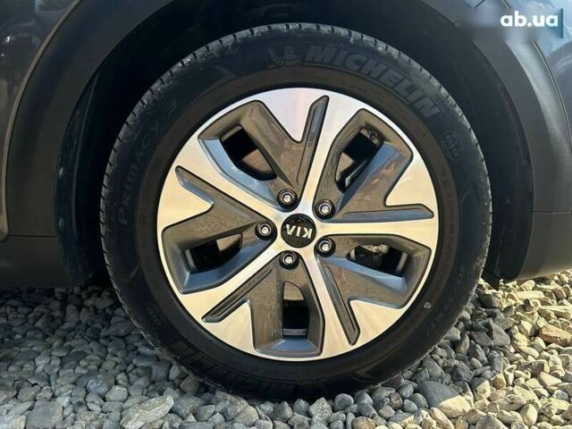 Киа Niro, объемом двигателя 0 л и пробегом 76 тыс. км за 22700 $, фото 16 на Automoto.ua