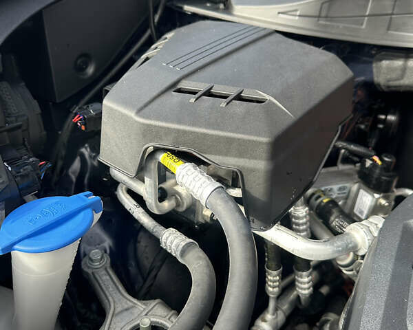 Киа Niro, объемом двигателя 0 л и пробегом 56 тыс. км за 21950 $, фото 28 на Automoto.ua