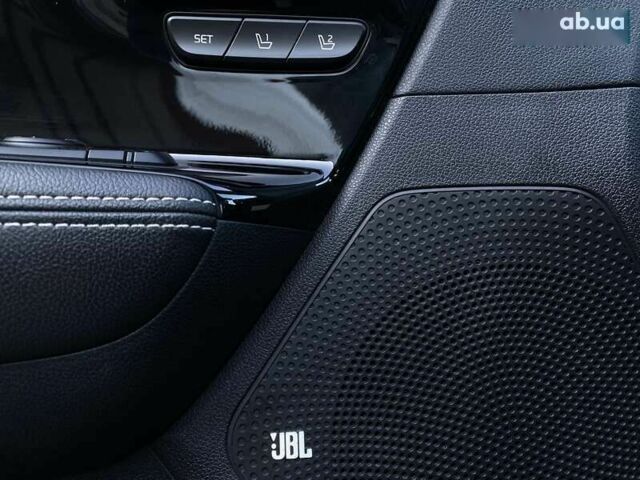 Киа Niro, объемом двигателя 0 л и пробегом 88 тыс. км за 21500 $, фото 2 на Automoto.ua