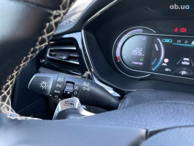Кіа Niro, об'ємом двигуна 0 л та пробігом 48 тис. км за 23700 $, фото 28 на Automoto.ua