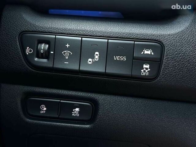 Кіа Niro, об'ємом двигуна 0 л та пробігом 62 тис. км за 23400 $, фото 5 на Automoto.ua