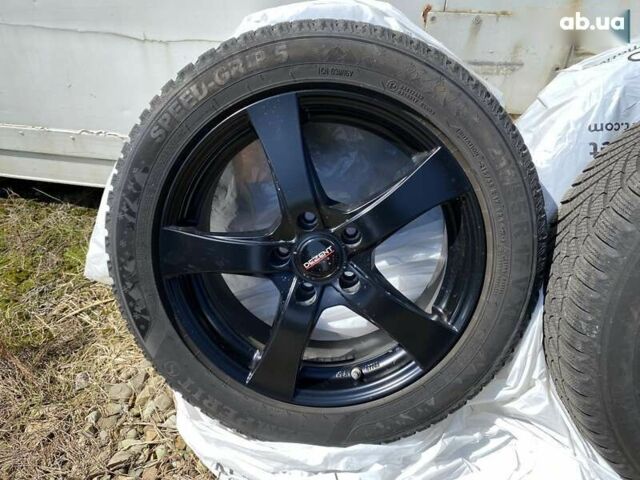 Киа Niro, объемом двигателя 0 л и пробегом 60 тыс. км за 24200 $, фото 5 на Automoto.ua