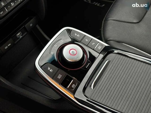 Киа Niro, объемом двигателя 0 л и пробегом 45 тыс. км за 22850 $, фото 25 на Automoto.ua
