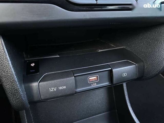 Киа Niro, объемом двигателя 0 л и пробегом 88 тыс. км за 21500 $, фото 6 на Automoto.ua