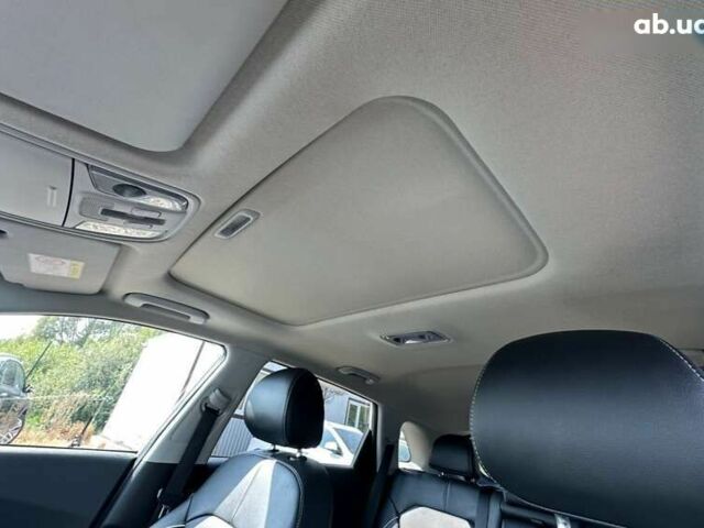 Киа Niro, объемом двигателя 0 л и пробегом 129 тыс. км за 19900 $, фото 29 на Automoto.ua