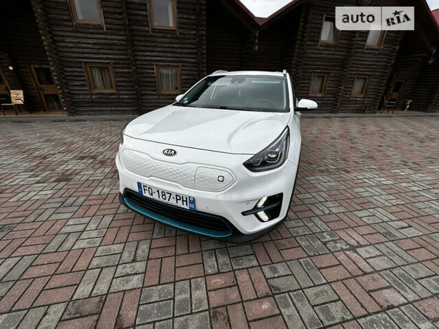 Киа Niro, объемом двигателя 0 л и пробегом 119 тыс. км за 22999 $, фото 1 на Automoto.ua