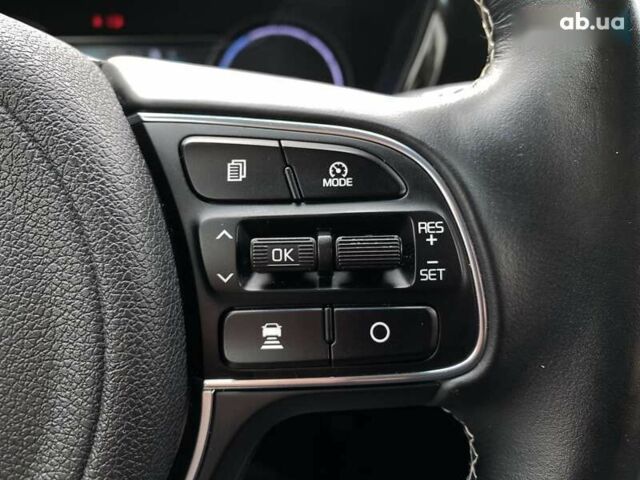 Киа Niro, объемом двигателя 0 л и пробегом 107 тыс. км за 21400 $, фото 8 на Automoto.ua