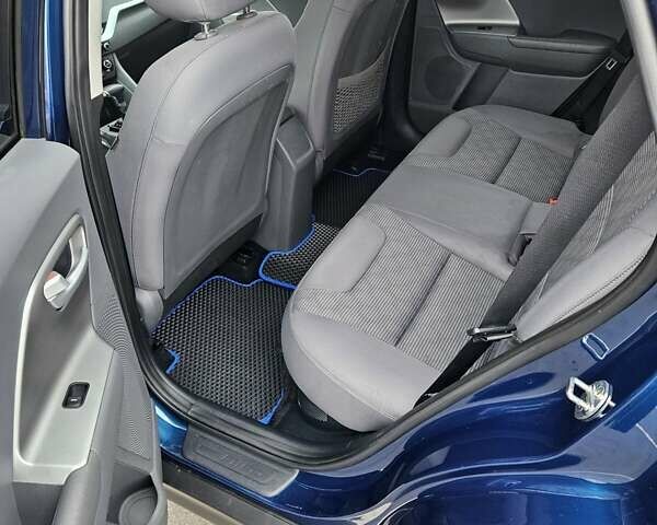 Кіа Niro, об'ємом двигуна 1.6 л та пробігом 211 тис. км за 16499 $, фото 17 на Automoto.ua