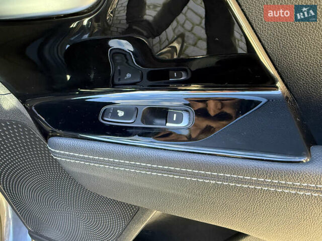 Кіа Niro, об'ємом двигуна 0 л та пробігом 141 тис. км за 18499 $, фото 43 на Automoto.ua