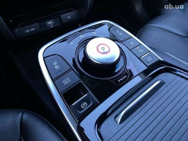 Кіа Niro, об'ємом двигуна 0 л та пробігом 93 тис. км за 22700 $, фото 8 на Automoto.ua