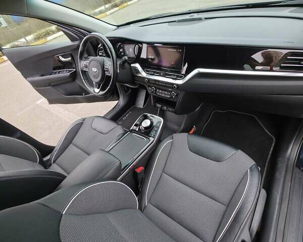 Кіа Niro, об'ємом двигуна 0 л та пробігом 96 тис. км за 19500 $, фото 34 на Automoto.ua