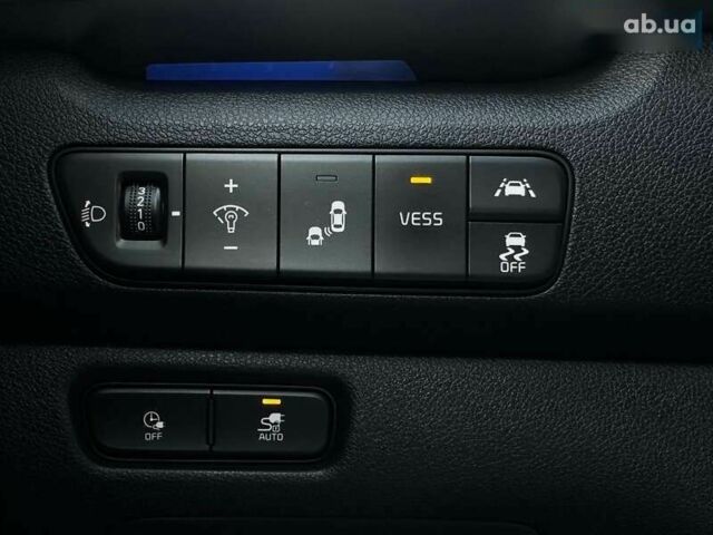 Киа Niro, объемом двигателя 0 л и пробегом 68 тыс. км за 24200 $, фото 6 на Automoto.ua