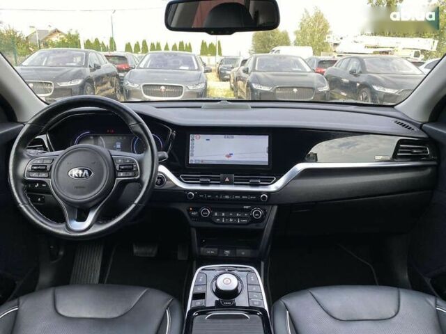 Киа Niro, объемом двигателя 0 л и пробегом 64 тыс. км за 23700 $, фото 3 на Automoto.ua