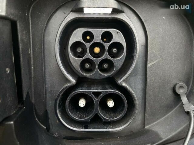 Киа Niro, объемом двигателя 0 л и пробегом 138 тыс. км за 21200 $, фото 15 на Automoto.ua