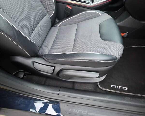 Кіа Niro, об'ємом двигуна 0 л та пробігом 96 тис. км за 19500 $, фото 44 на Automoto.ua