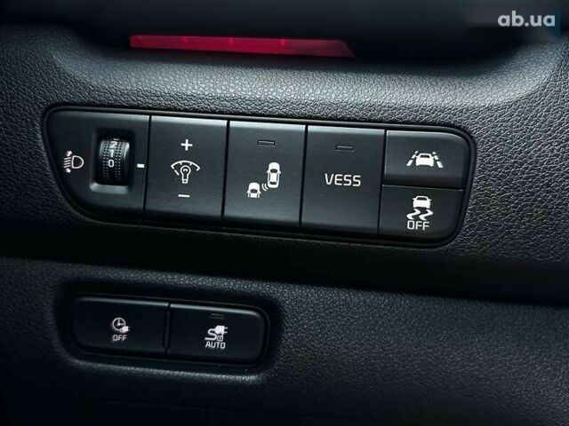 Кіа Niro, об'ємом двигуна 0 л та пробігом 62 тис. км за 23400 $, фото 6 на Automoto.ua