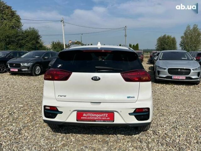 Киа Niro, объемом двигателя 0 л и пробегом 129 тыс. км за 19900 $, фото 22 на Automoto.ua