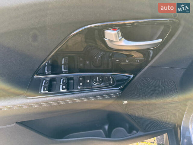 Кіа Niro, об'ємом двигуна 0 л та пробігом 141 тис. км за 18499 $, фото 35 на Automoto.ua