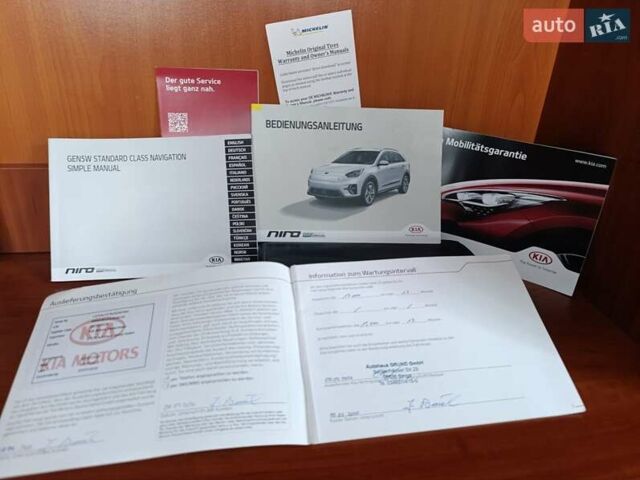 Киа Niro, объемом двигателя 0 л и пробегом 108 тыс. км за 20900 $, фото 3 на Automoto.ua