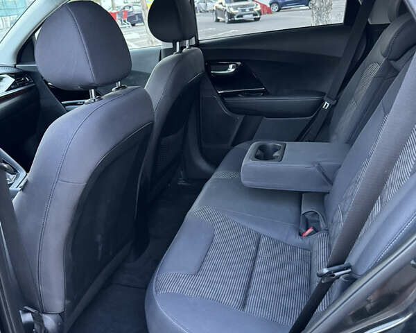 Киа Niro, объемом двигателя 1.58 л и пробегом 78 тыс. км за 20500 $, фото 9 на Automoto.ua