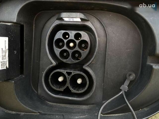 Киа Niro, объемом двигателя 0 л и пробегом 101 тыс. км за 21300 $, фото 23 на Automoto.ua