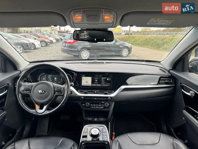 Кіа Niro, об'ємом двигуна 0 л та пробігом 164 тис. км за 18900 $, фото 4 на Automoto.ua