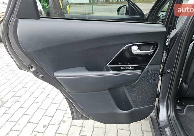 Кіа Niro, об'ємом двигуна 0 л та пробігом 133 тис. км за 19950 $, фото 16 на Automoto.ua