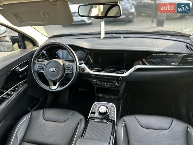 Киа Niro, объемом двигателя 0 л и пробегом 114 тыс. км за 21900 $, фото 8 на Automoto.ua
