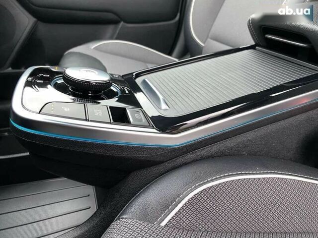 Кіа Niro, об'ємом двигуна 0 л та пробігом 96 тис. км за 19950 $, фото 6 на Automoto.ua