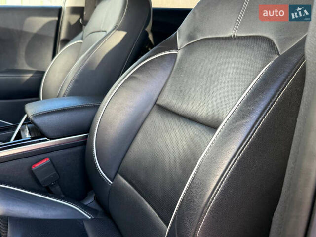 Киа Niro, объемом двигателя 0 л и пробегом 87 тыс. км за 17250 $, фото 38 на Automoto.ua