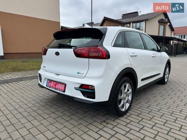 Киа Niro, объемом двигателя 0 л и пробегом 15 тыс. км за 22900 $, фото 2 на Automoto.ua