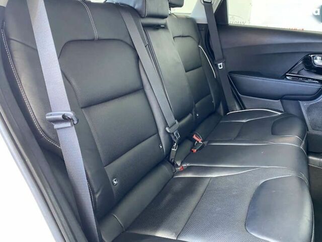 Кіа Niro, об'ємом двигуна 0 л та пробігом 158 тис. км за 19950 $, фото 9 на Automoto.ua