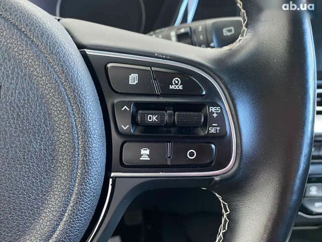 Киа Niro, объемом двигателя 0 л и пробегом 158 тыс. км за 19950 $, фото 13 на Automoto.ua